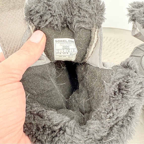 Sorel gray/black winter boots - Picture 6 of 6